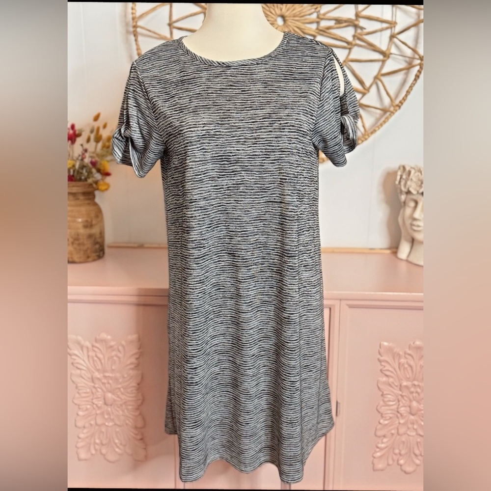 Women’s small Black‎ and White stripe Women's T-shirt dress